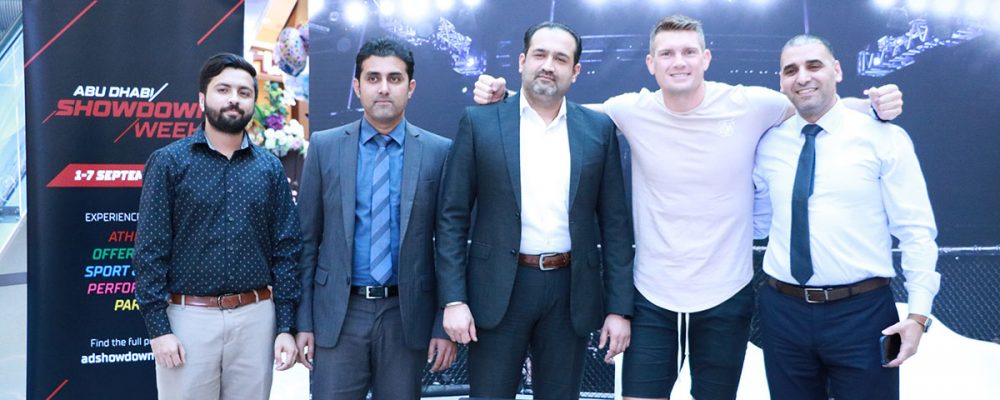 UFC Athlete Stephen Thompson Visits Khalidiyah Mall